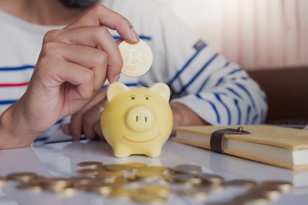 Franquicias inmobiliarias; alcancia amarilla para inversión
