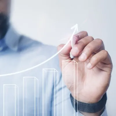 Visualización del crecimiento constante, una expectativa común al considerar franquicias más seguras para invertir.